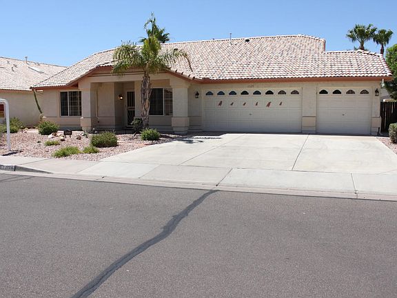 3rd image of 11025 W Escuda Dr