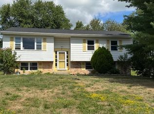 29 Beth Dr, Middletown, NY 10941