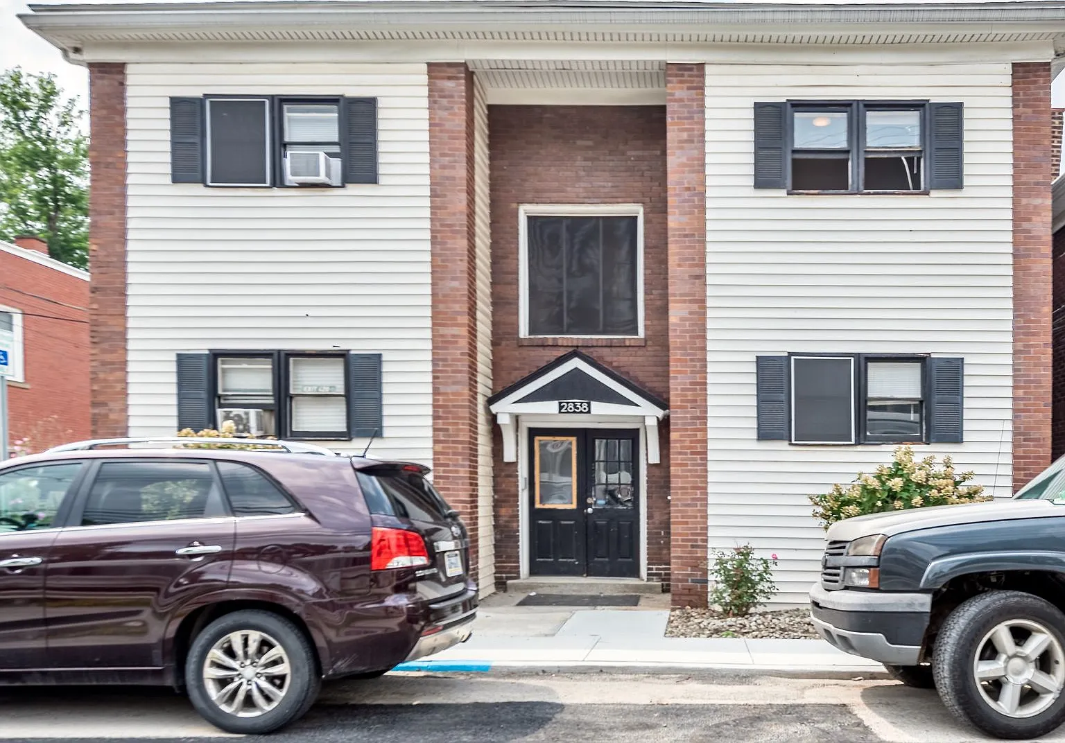 Beautiful Apartments in Dormont * One block to the T * Pet Friendly * Available Now * Renovated &... — Photo 1