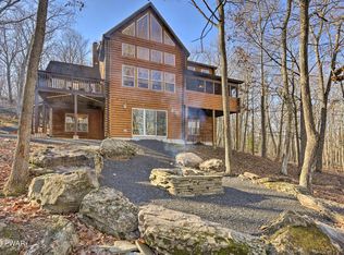 110 Owl Ct, Lackawaxen, PA 18435