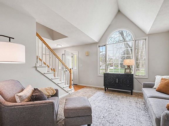 3rd image of 11294 Bridlewood Trl