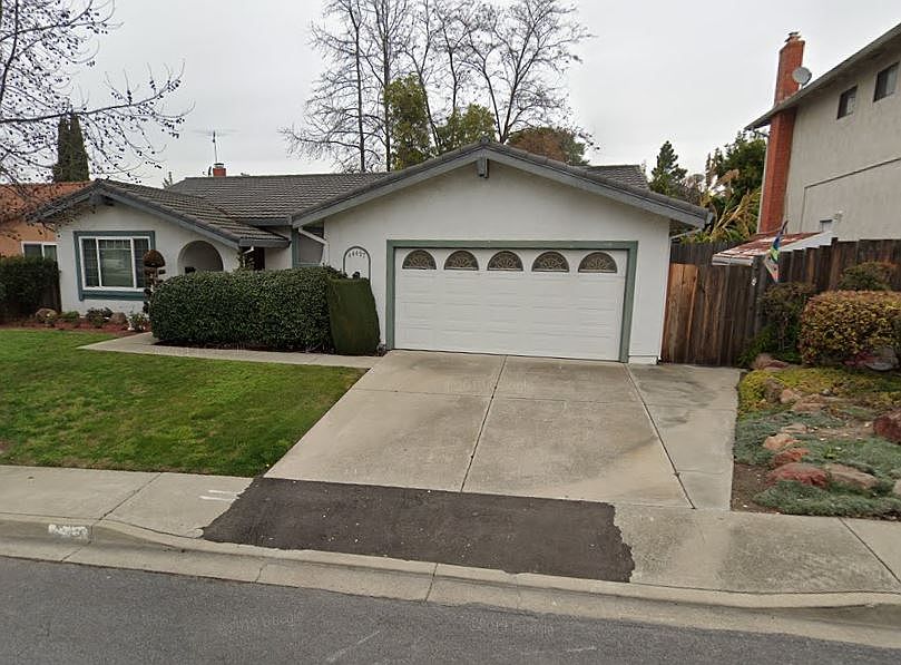 1st image of 44479 Camellia Dr