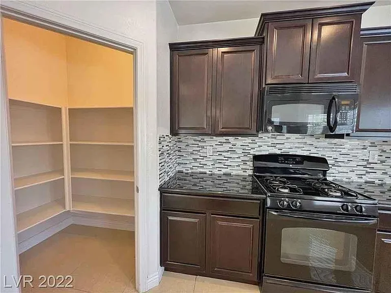 4608 Bear Island Ct — Photo 7