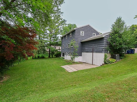 3rd image of 115 Northwood Way