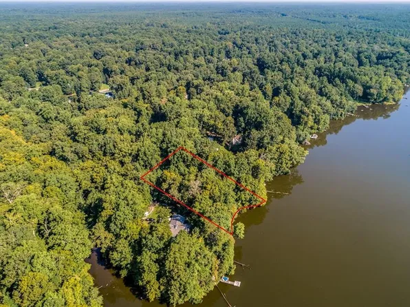 Breezy Cv, Gloucester, VA 23061