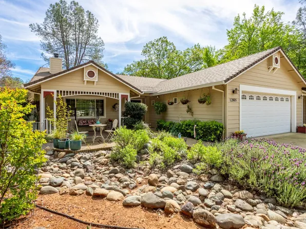 12805 Melonbank Drive, Redding, CA 96003