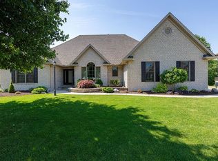 3075 Lundy Ln, Bettendorf, IA 52722