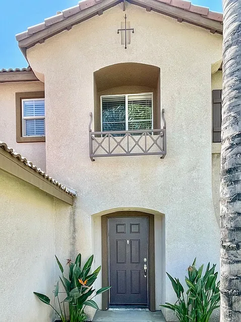4 bed, 2.5 bath, 2179 sqft, $3,850 — Photo 3