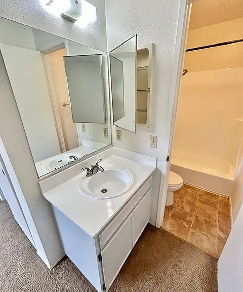 4084 Iowa St #4 — Photo 10