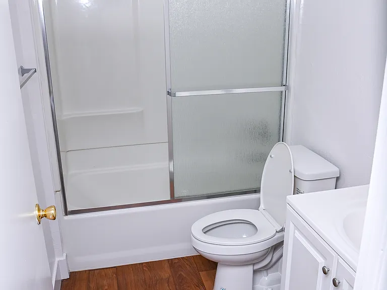 145 Michelle Dr #4 — Photo 3