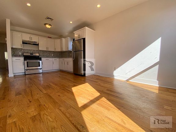 2nd image of 31 Garden St #2A