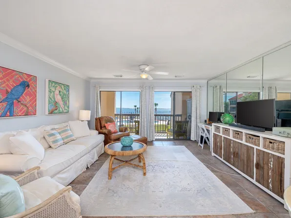 8253 Navarre Pkwy APT D204, Navarre, FL 32566