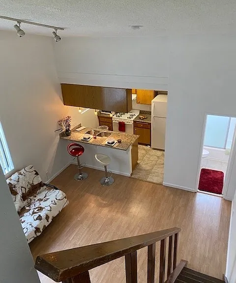 1943 Vista Del Mar Ave #4 — Photo 12