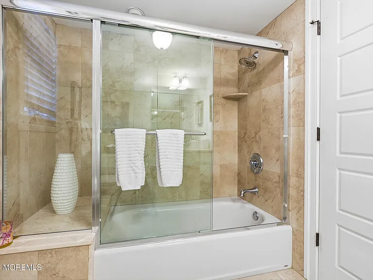 25 Surf Ave #1C — Photo 19