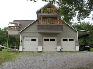 110 Hillside Rd, Byrdstown, TN 38549