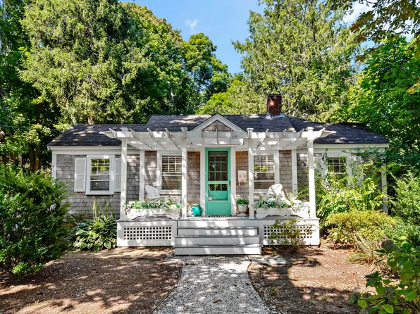 43 Summer Street, Yarmouth Port, MA 02675