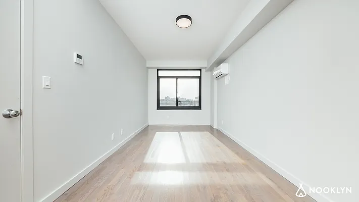 Rented by Nooklyn NYC LLC | media 52