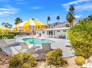 242 NE Cerritos Dr, Palm Springs, CA 92262