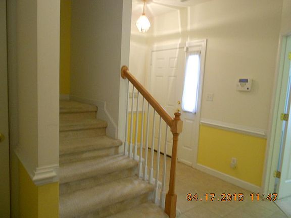 2nd image of 438 21st St #438