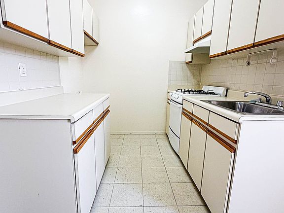 4th image of 36-19 Bowne St #5D