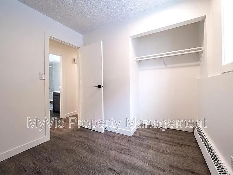 4510 47th St — Photo 6