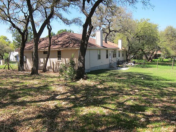 3rd image of 749 Lookout Dr