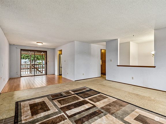 5th image of 2816 148th Street Ct E