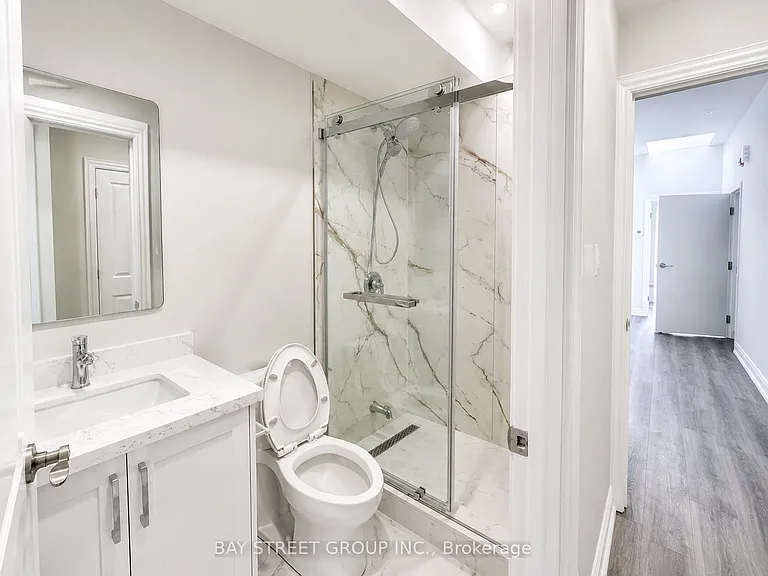 442 Spadina Ave #B — Photo 8