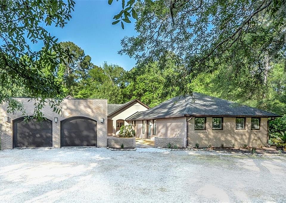 1st image of 1202 The Lakes Blvd