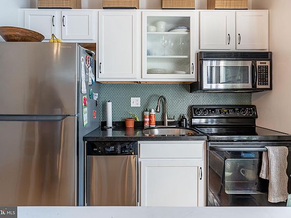 3rd image of 1822 15th St NW APT 103