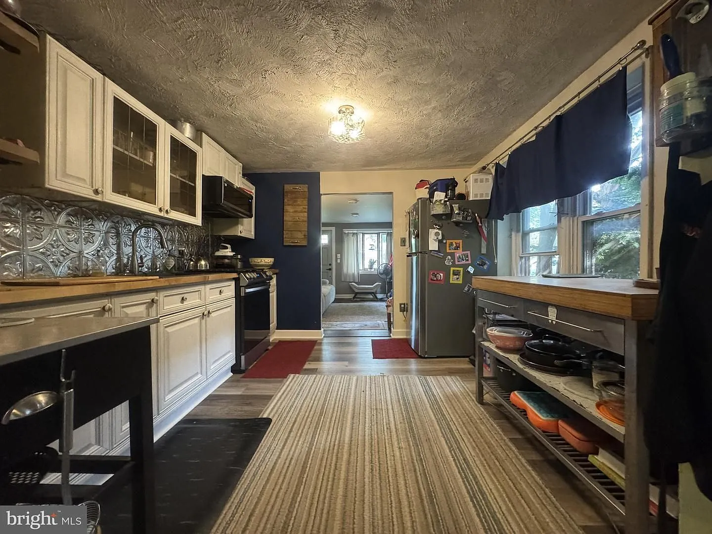 Adorable 2 bedroom/1 bathroom quaint cottage! — Photo 3