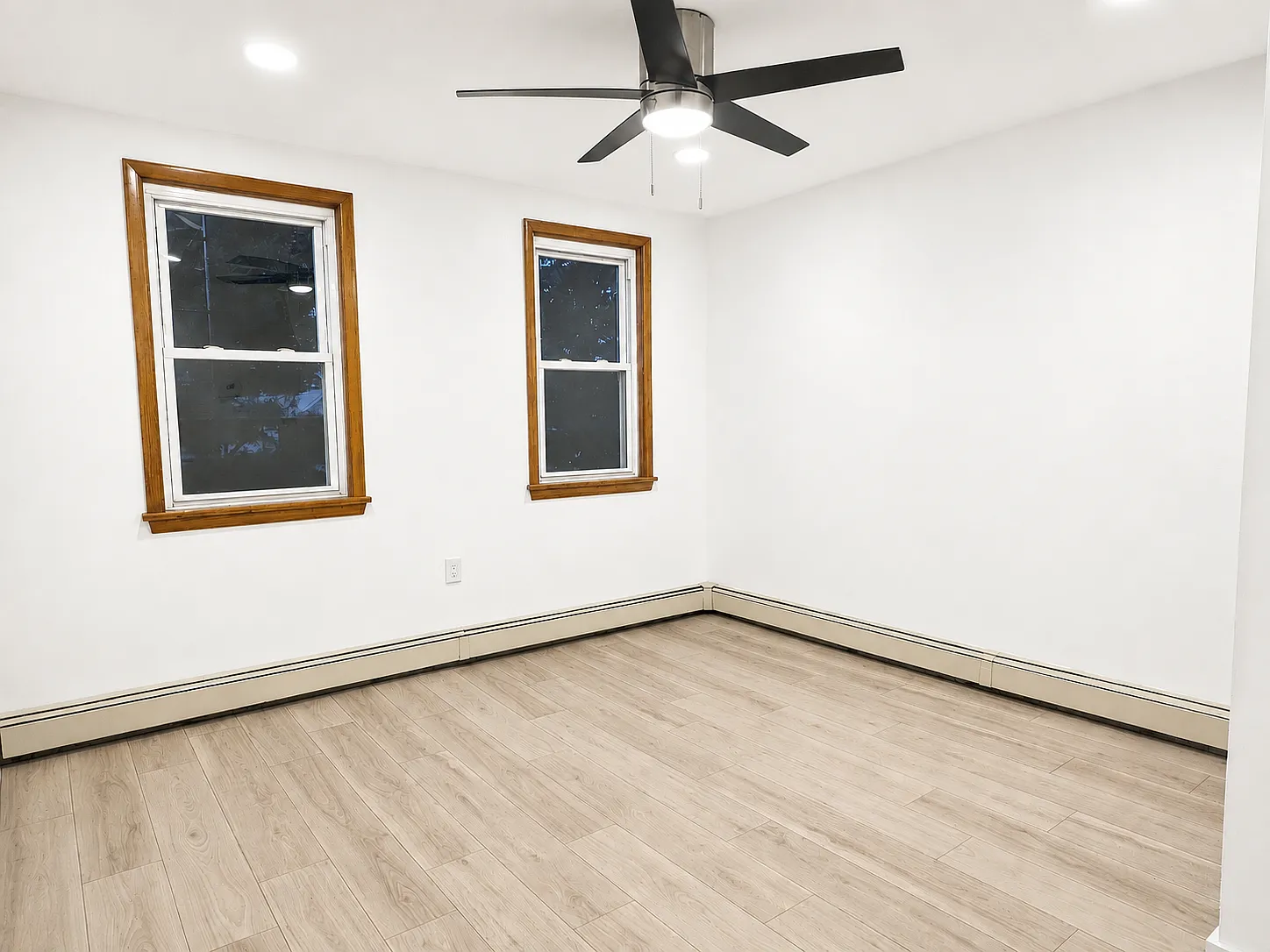 2 bed, 600 sqft, $1,855 — Photo 3