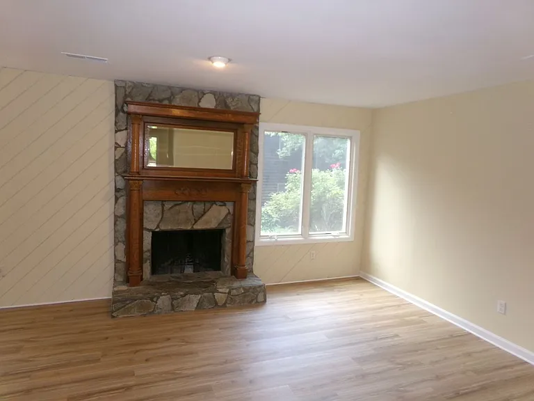 5352 Larch Ct — Photo 3