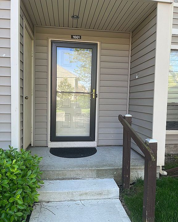 1st image of 100 Daly Blvd APT 1601