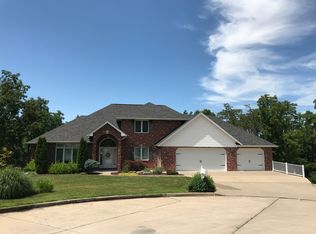 224 Ann Ct, Jefferson City, MO 65101