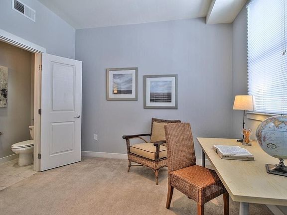 Bedroom 2 w/bathroom