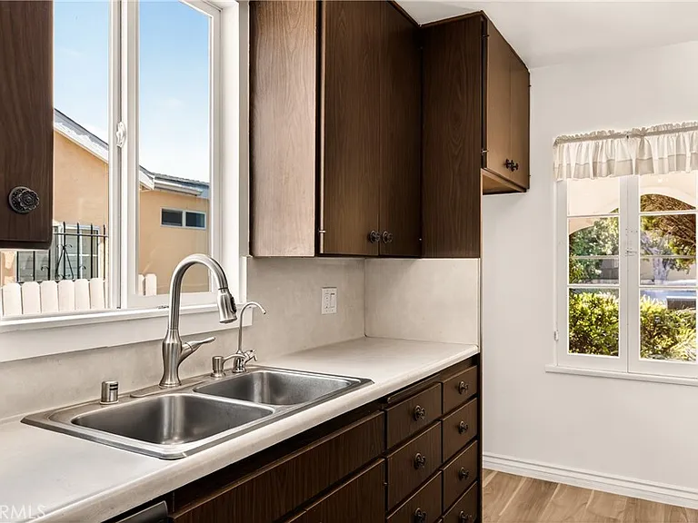 4167 Brunswick Ave — Photo 14