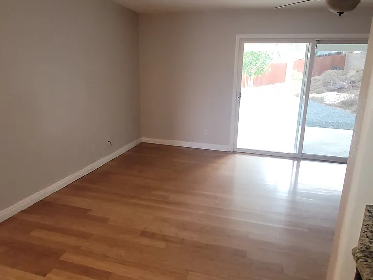 9109 Clearlake Way — Photo 10