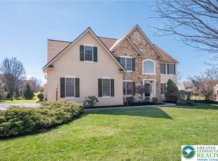 3350 N Bay Hill Dr, Center Valley, PA 18034
