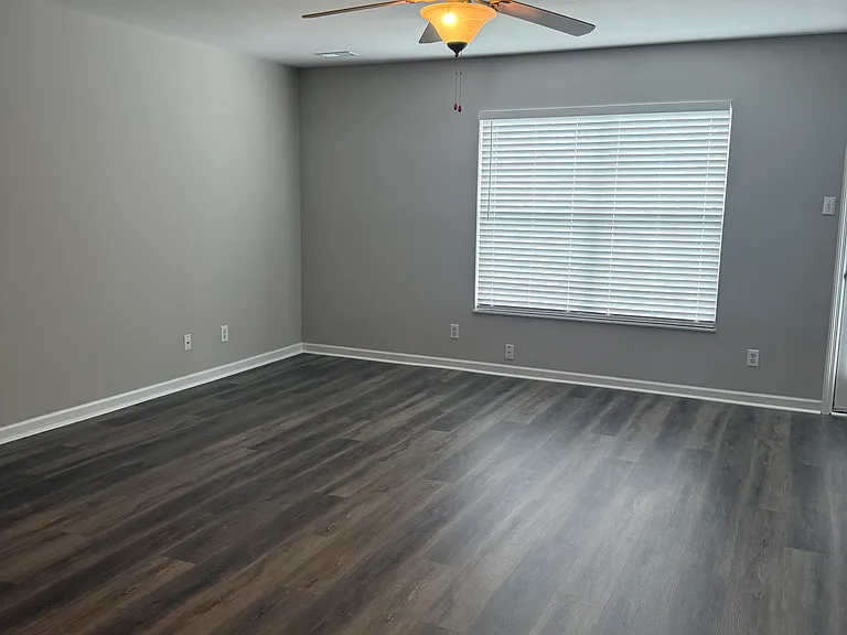 763 Casey Ln — Photo 10