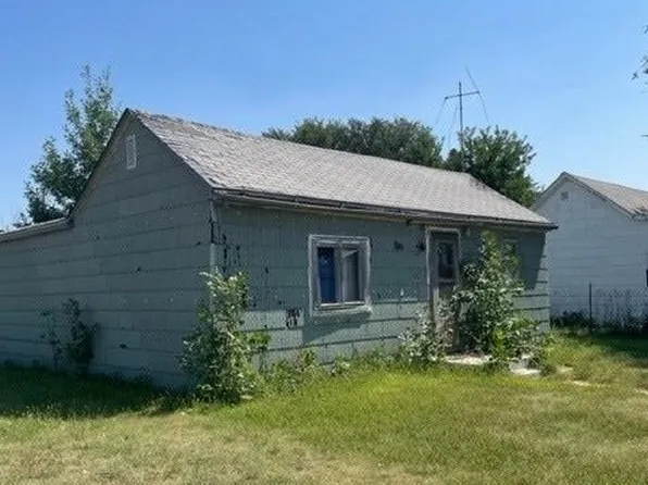 201 S Garfield St, Holdrege, NE 68949