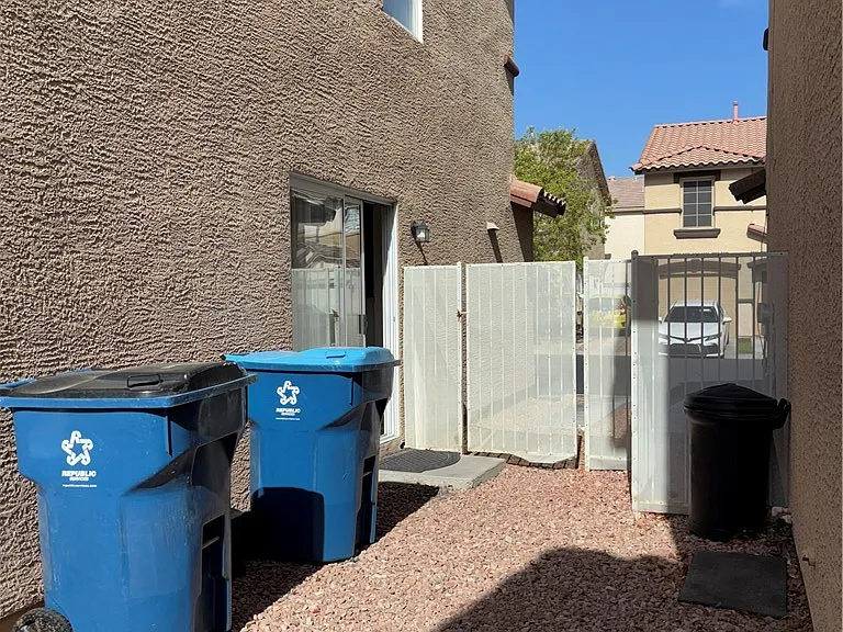 1265 Orchard View St — Photo 30