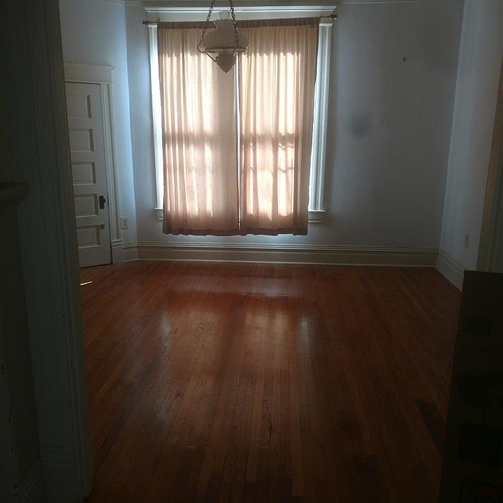 2nd image of 1901 Wolfe St