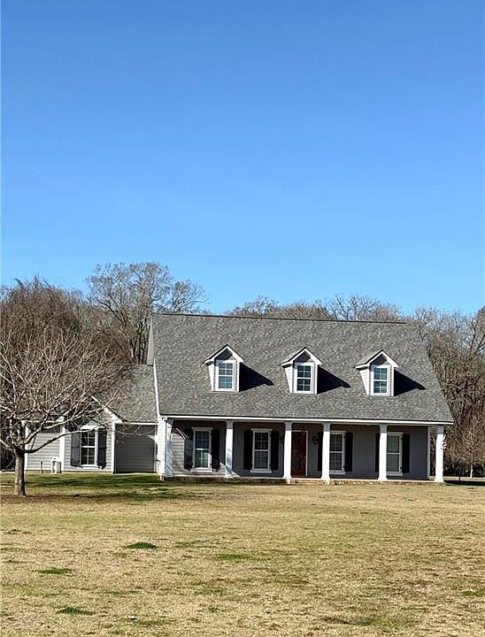 1st image of 303 Cypress Hills Dr