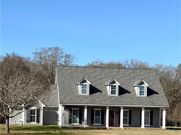303 Cypress Hills Dr, Bunkie, LA 71322