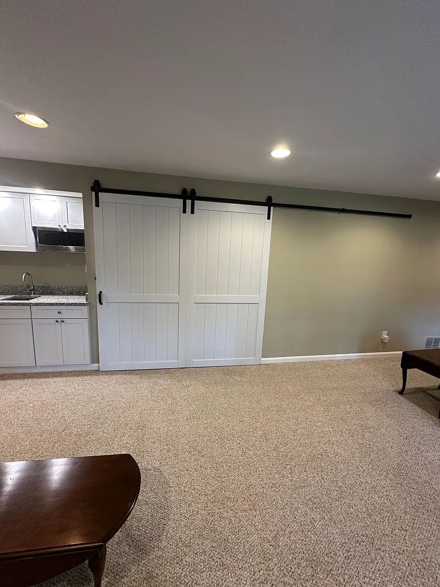 1375 Canterbury Way photo 1