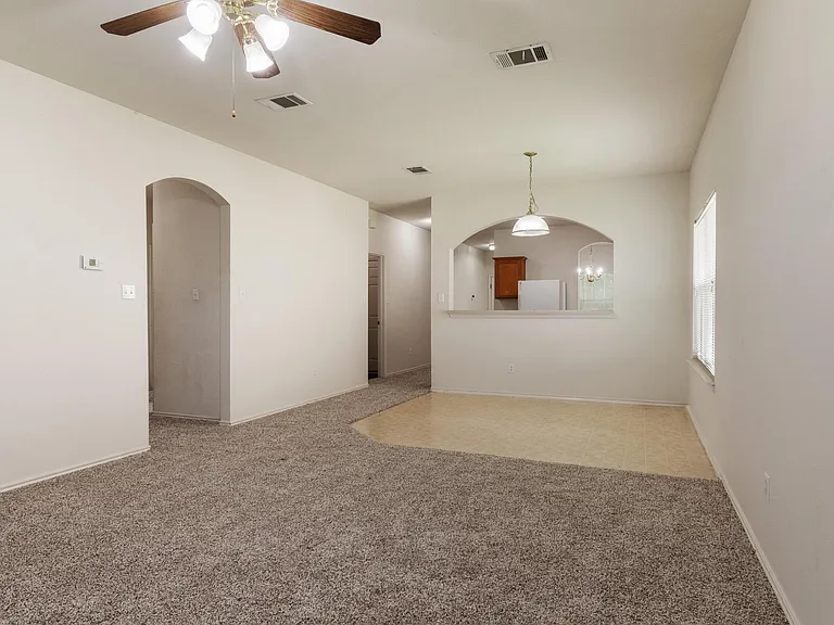 600 Wiley St — Photo 10