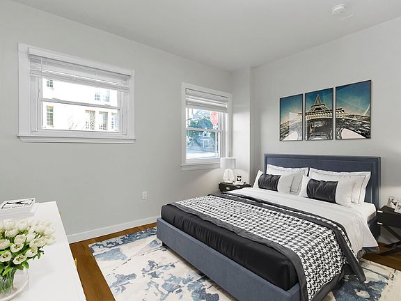 4th image of 100 Lake St APT 1