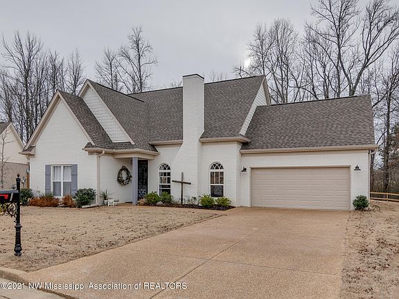 3rd image of 3725 Kenton Dr