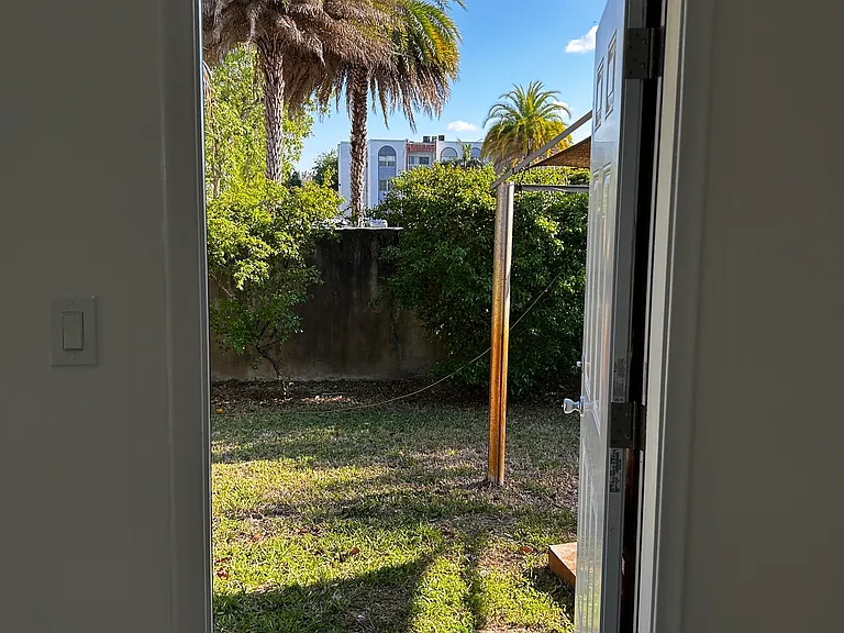 8102 SW 20th St — Photo 6
